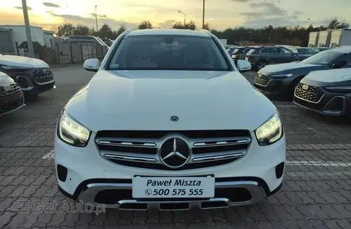 MERCEDES-BENZ GLC 