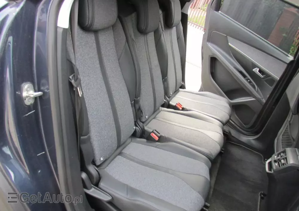 PEUGEOT 5008 1.5 BlueHDi Allure S&S