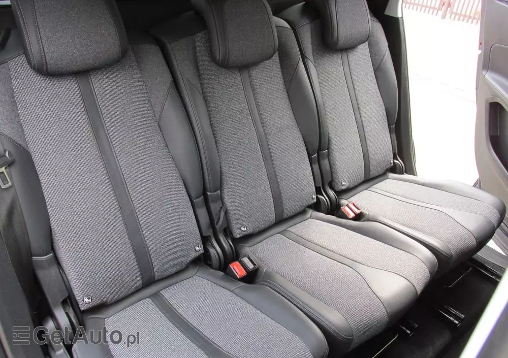 PEUGEOT 5008 1.5 BlueHDi Allure S&S