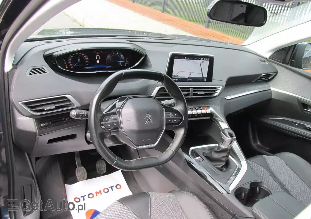 PEUGEOT 5008 1.5 BlueHDi Allure S&S