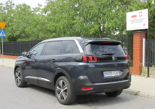 PEUGEOT 5008 1.5 BlueHDi Allure S&S