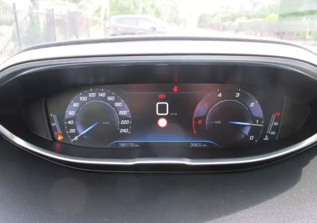 PEUGEOT 5008 1.5 BlueHDi Allure S&S