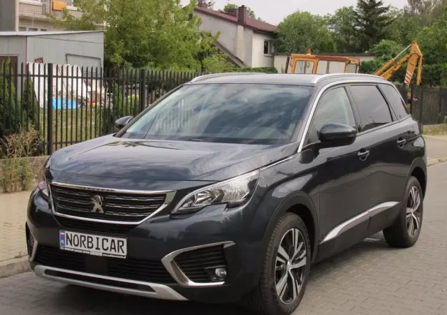 PEUGEOT 5008 1.5 BlueHDi Allure S&S