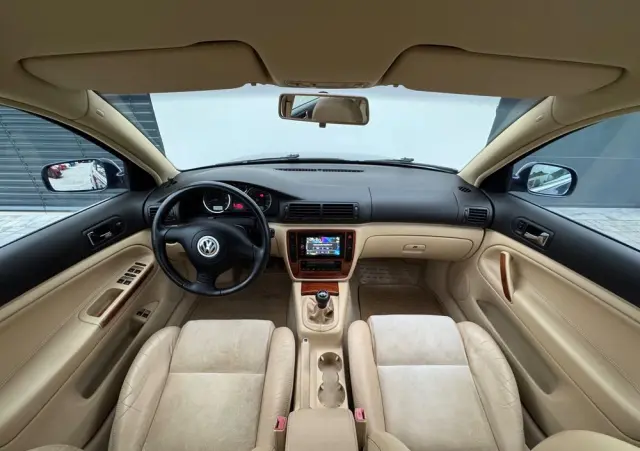 VOLKSWAGEN Passat 2.0 Exclusive