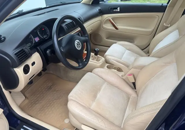 VOLKSWAGEN Passat 2.0 Exclusive