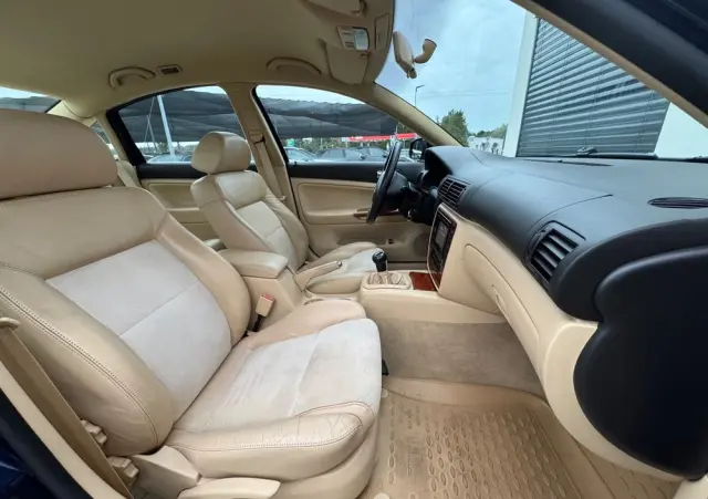 VOLKSWAGEN Passat 2.0 Exclusive