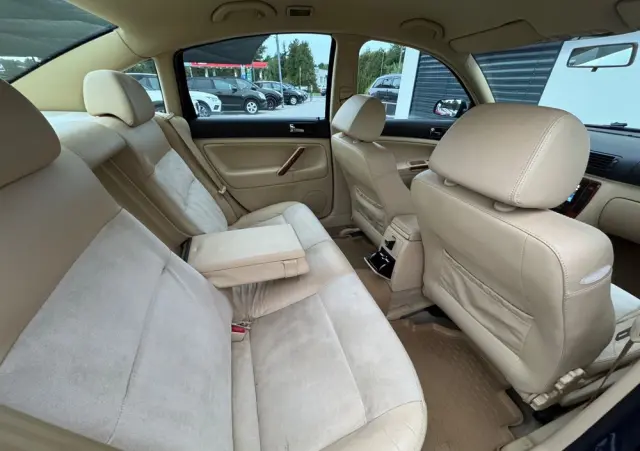 VOLKSWAGEN Passat 2.0 Exclusive