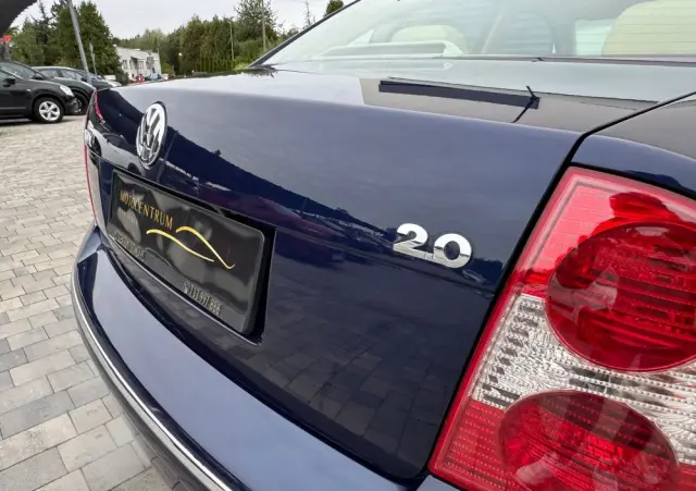 VOLKSWAGEN Passat 2.0 Exclusive