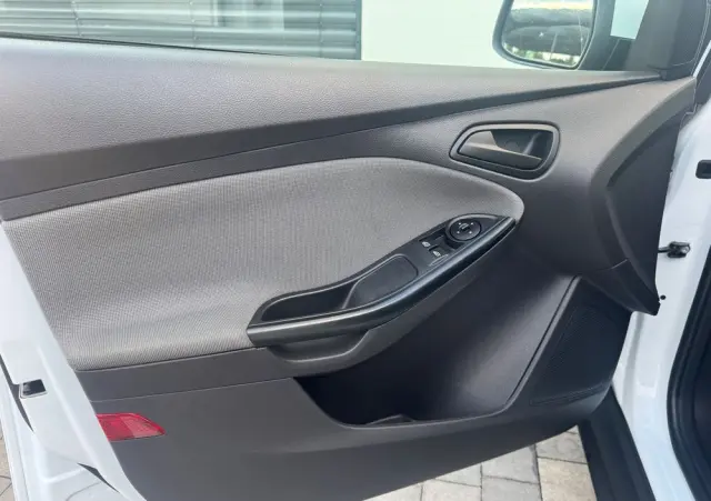 FORD Focus 1.0 EcoBoost Ambiente