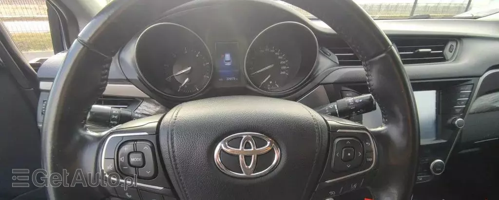 TOYOTA Avensis 