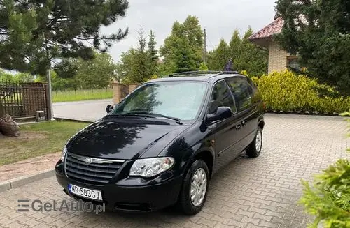 CHRYSLER Voyager 