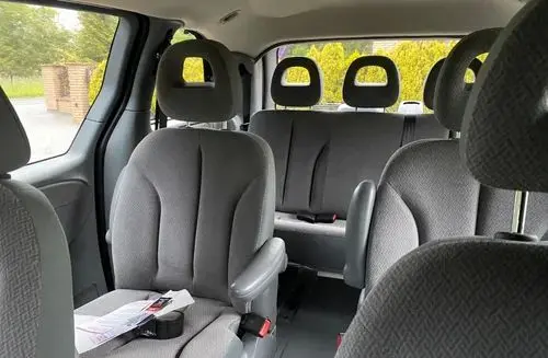 CHRYSLER Voyager 