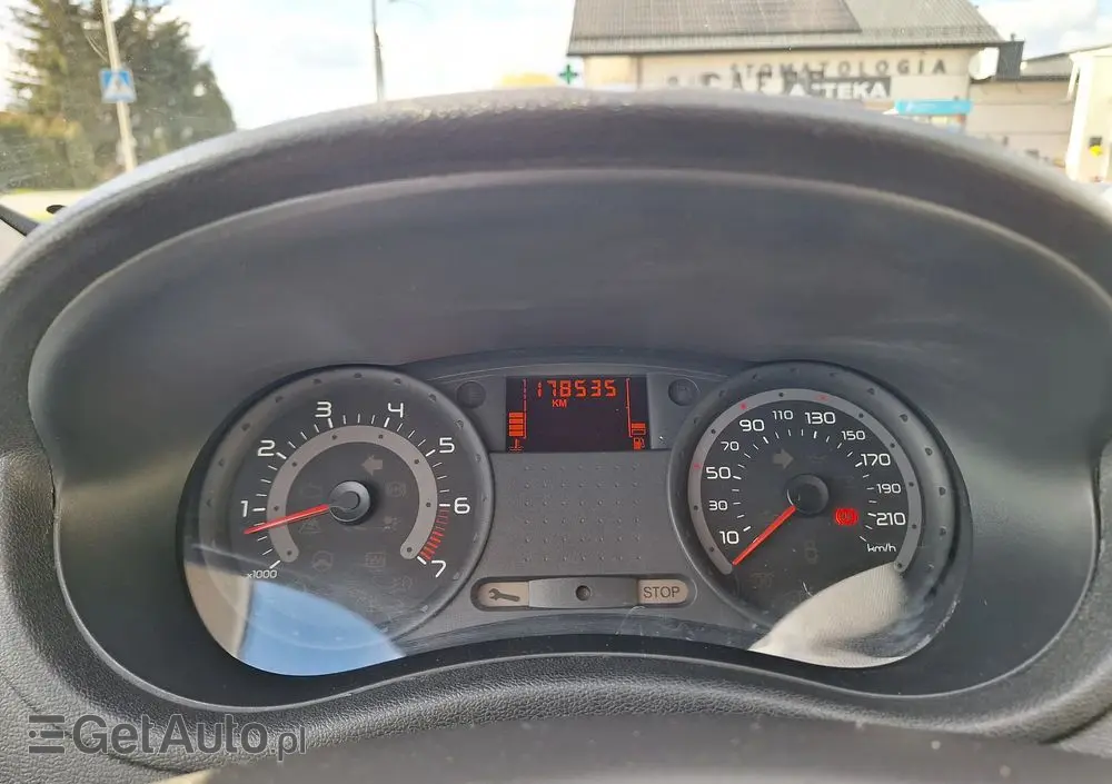 RENAULT Clio 1.2 16V Ripcurl