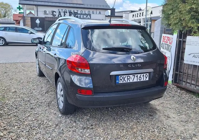 RENAULT Clio 1.2 16V Ripcurl