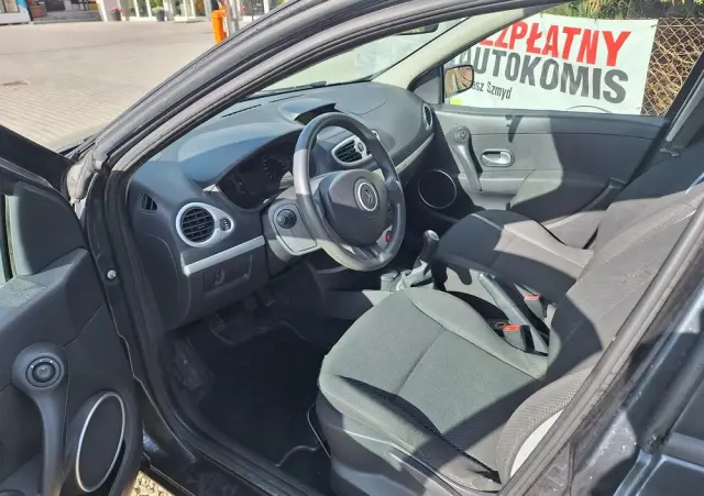 RENAULT Clio 1.2 16V Ripcurl