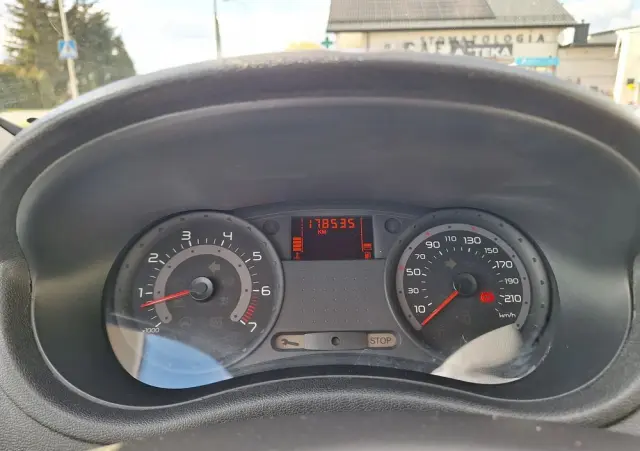 RENAULT Clio 1.2 16V Ripcurl