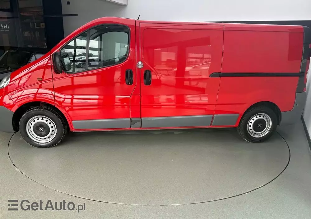 OPEL VIVARO 