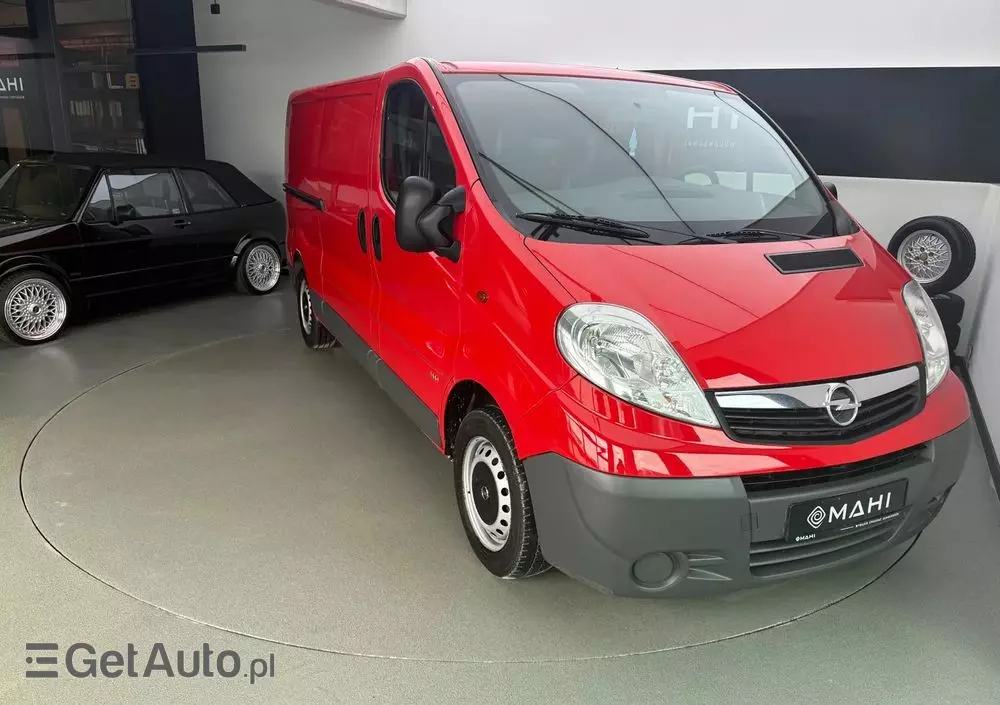 OPEL VIVARO 