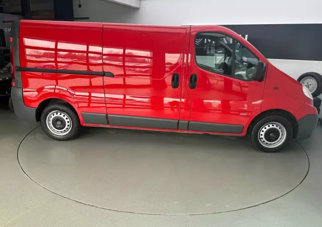 OPEL VIVARO 