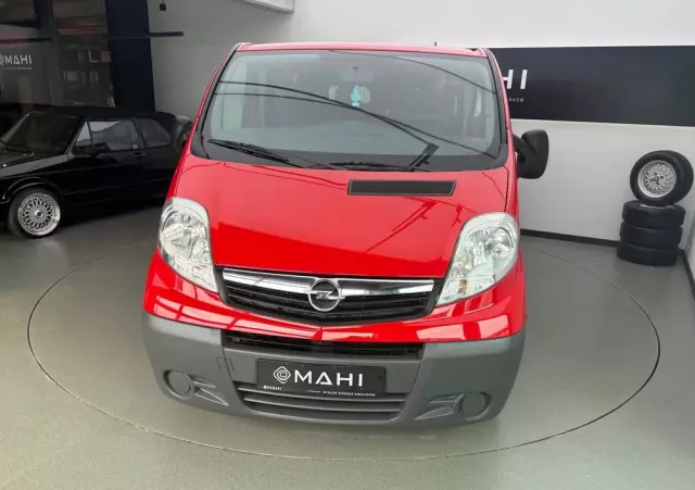 OPEL VIVARO 