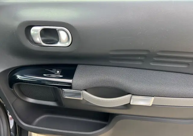 CITROËN C4 Cactus BlueHDi 100 Stop&Start Business Class