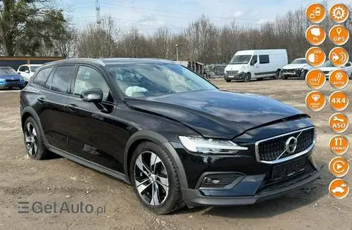 VOLVO V60 Cross Country 