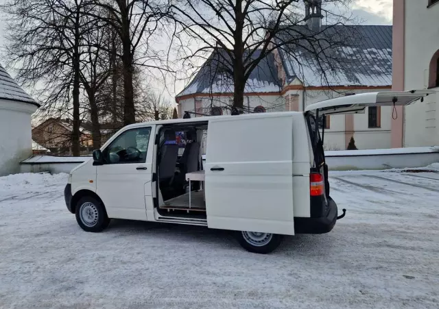 VOLKSWAGEN Transporter 4x4 4Motion 