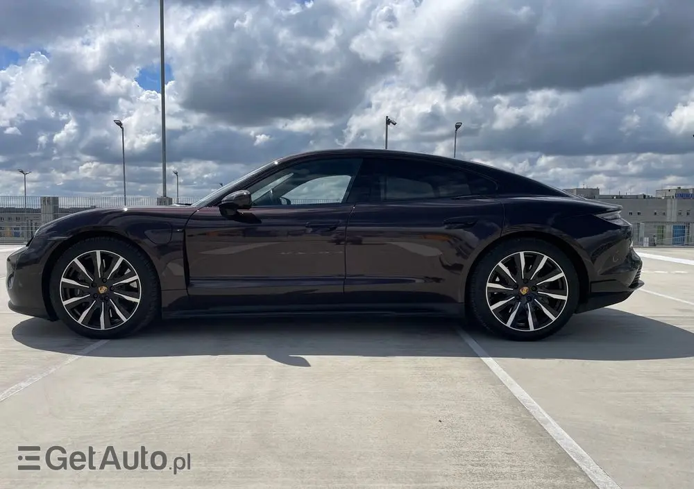 PORSCHE Taycan 4S Performance Plus