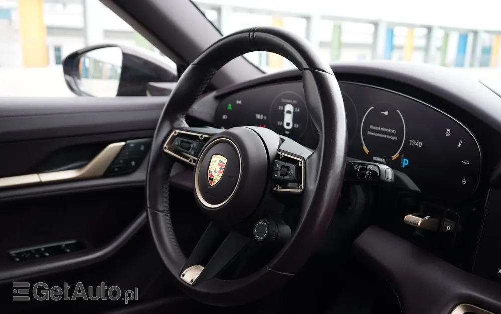 PORSCHE Taycan 4S Performance Plus