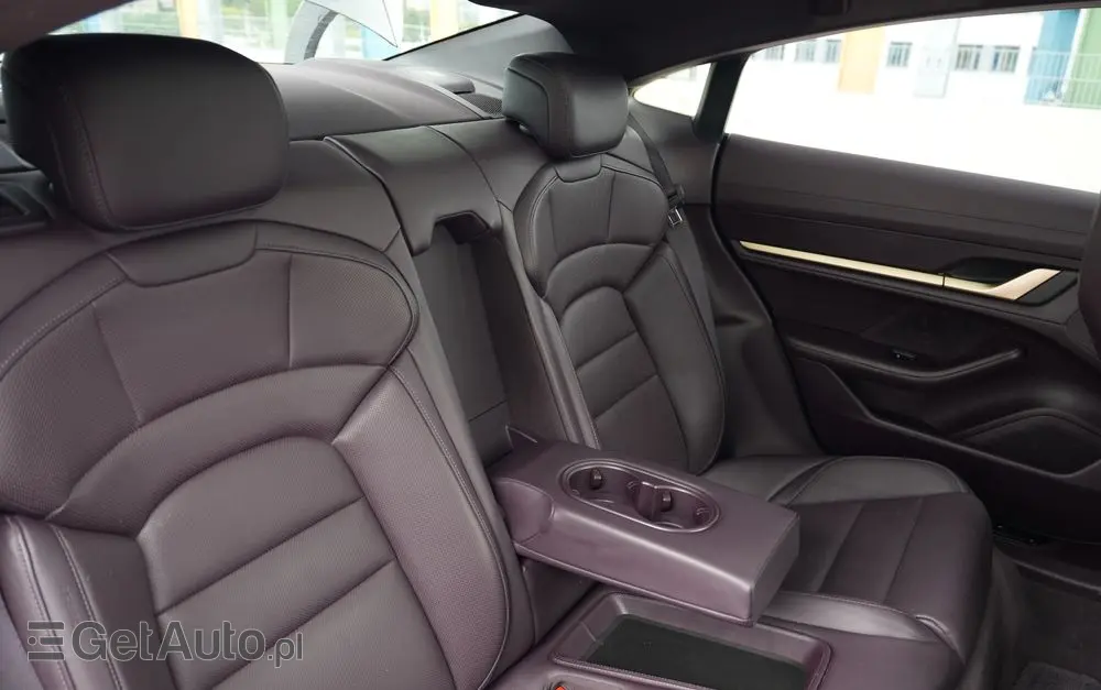 PORSCHE Taycan 4S Performance Plus