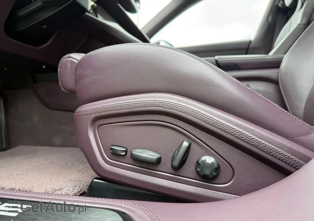 PORSCHE Taycan 4S Performance Plus