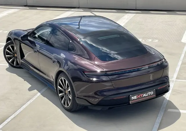PORSCHE Taycan 4S Performance Plus