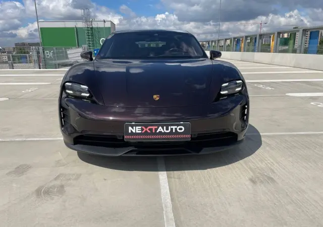 PORSCHE Taycan 4S Performance Plus