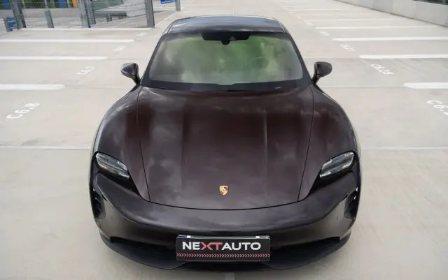 PORSCHE Taycan 4S Performance Plus