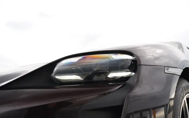 PORSCHE Taycan 4S Performance Plus