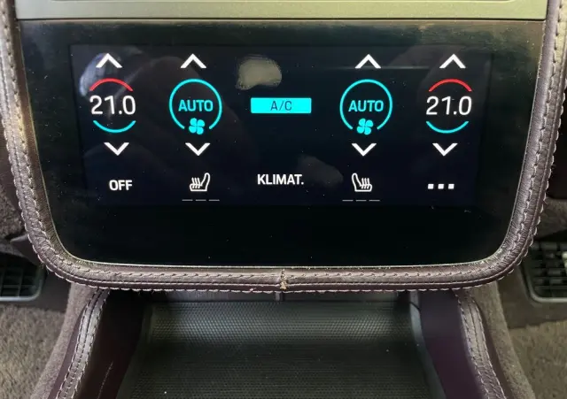 PORSCHE Taycan 4S Performance Plus