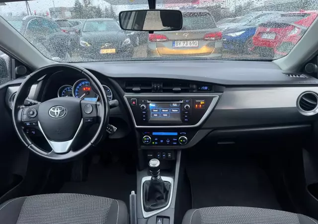 TOYOTA Auris 1.4 D-4D