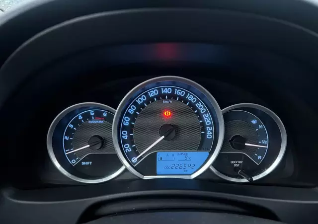 TOYOTA Auris 1.4 D-4D