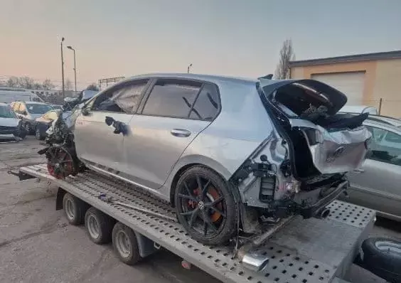 VOLKSWAGEN Golf VIII 2.0 TSI 4Mot R DSG