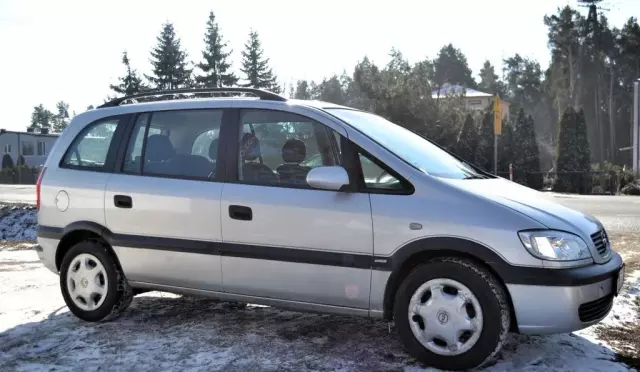 OPEL Zafira 