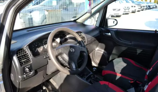 OPEL Zafira 