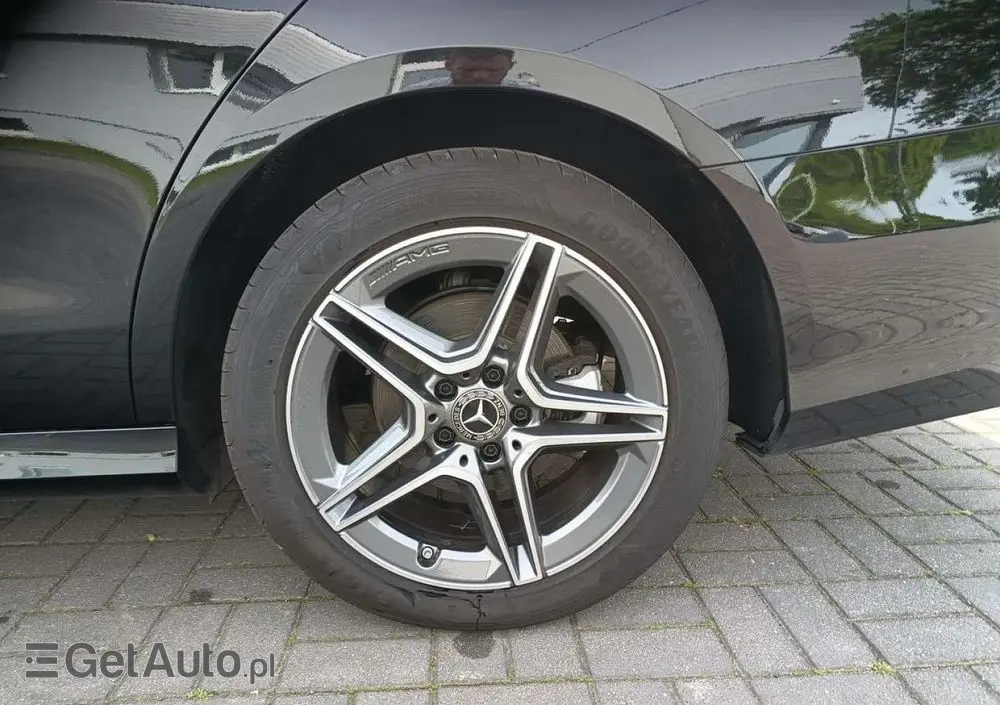 MERCEDES-BENZ Klasa E 