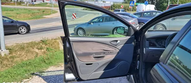 CITROËN C5 2.0i 16V Dynamique