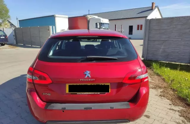 PEUGEOT 308 