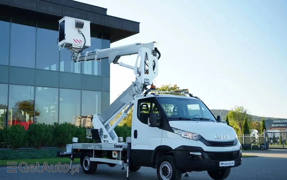 IVECO DAILY 35-120 / ZWYŻKA / PODNOŚNIK KOSZOWY  20 METRÓW / 4 PODPORY / MANUAL / 2017 