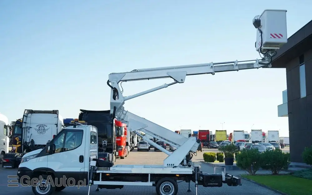IVECO DAILY 35-120 / ZWYŻKA / PODNOŚNIK KOSZOWY  20 METRÓW / 4 PODPORY / MANUAL / 2017 