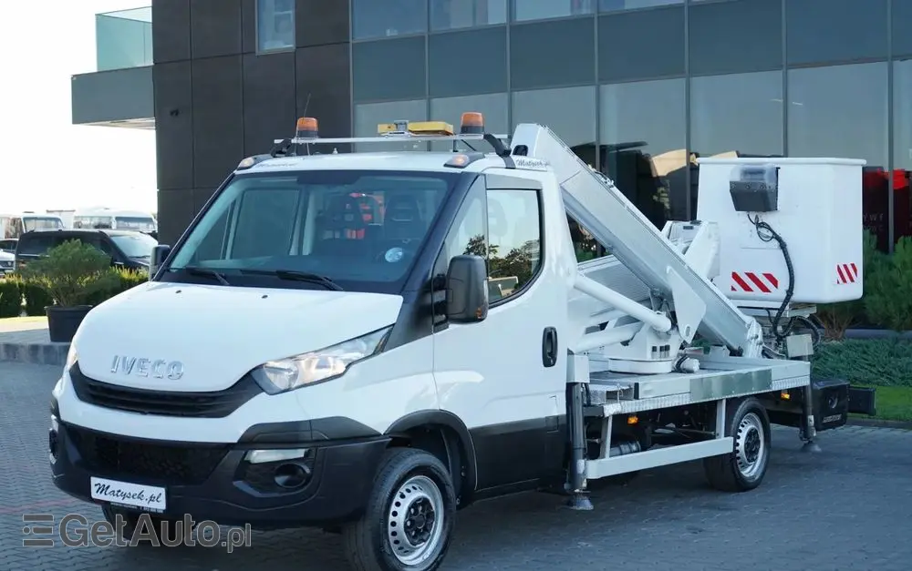 IVECO DAILY 35-120 / ZWYŻKA / PODNOŚNIK KOSZOWY  20 METRÓW / 4 PODPORY / MANUAL / 2017 