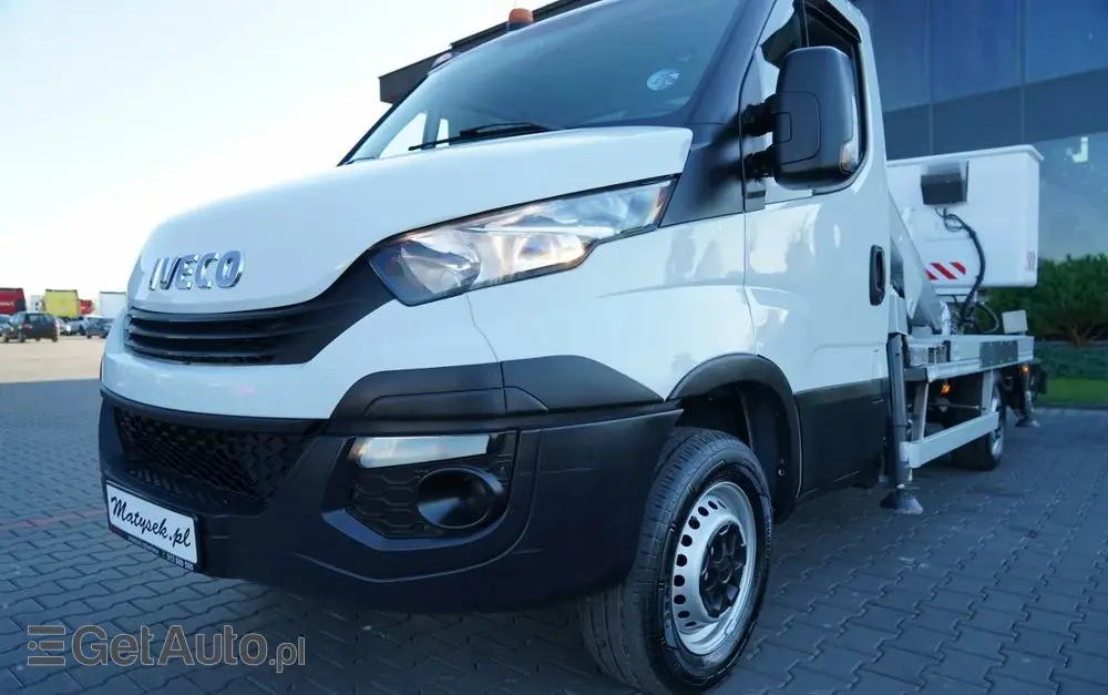 IVECO DAILY 35-120 / ZWYŻKA / PODNOŚNIK KOSZOWY  20 METRÓW / 4 PODPORY / MANUAL / 2017 