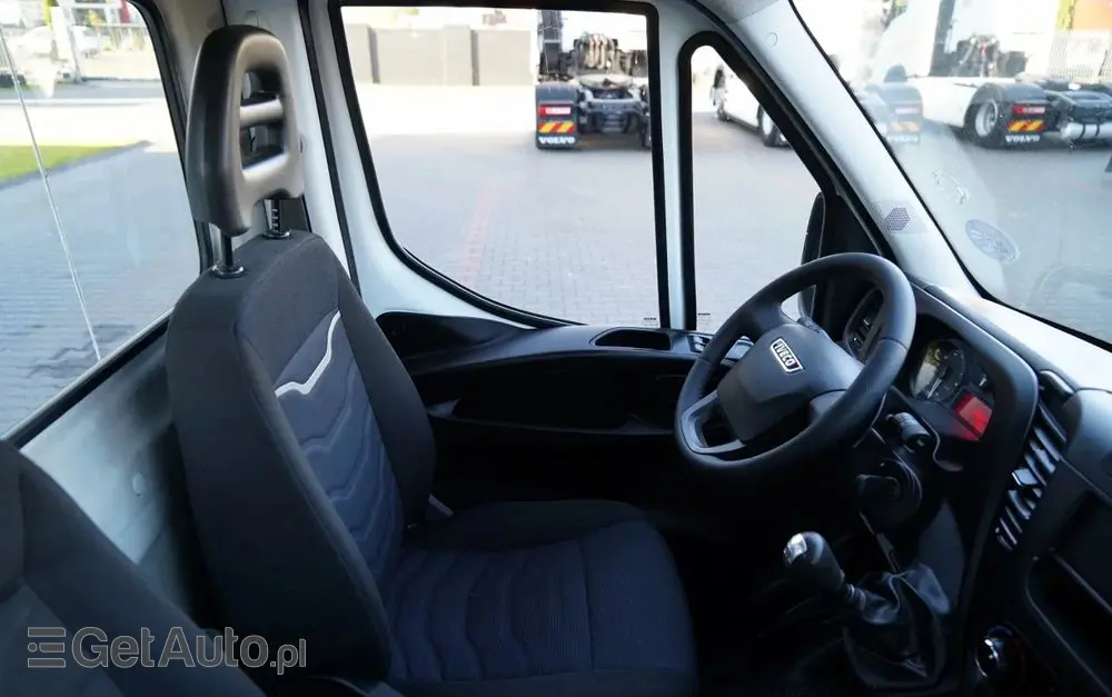 IVECO DAILY 35-120 / ZWYŻKA / PODNOŚNIK KOSZOWY  20 METRÓW / 4 PODPORY / MANUAL / 2017 