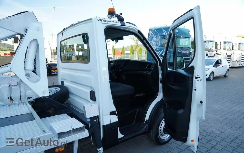 IVECO DAILY 35-120 / ZWYŻKA / PODNOŚNIK KOSZOWY  20 METRÓW / 4 PODPORY / MANUAL / 2017 